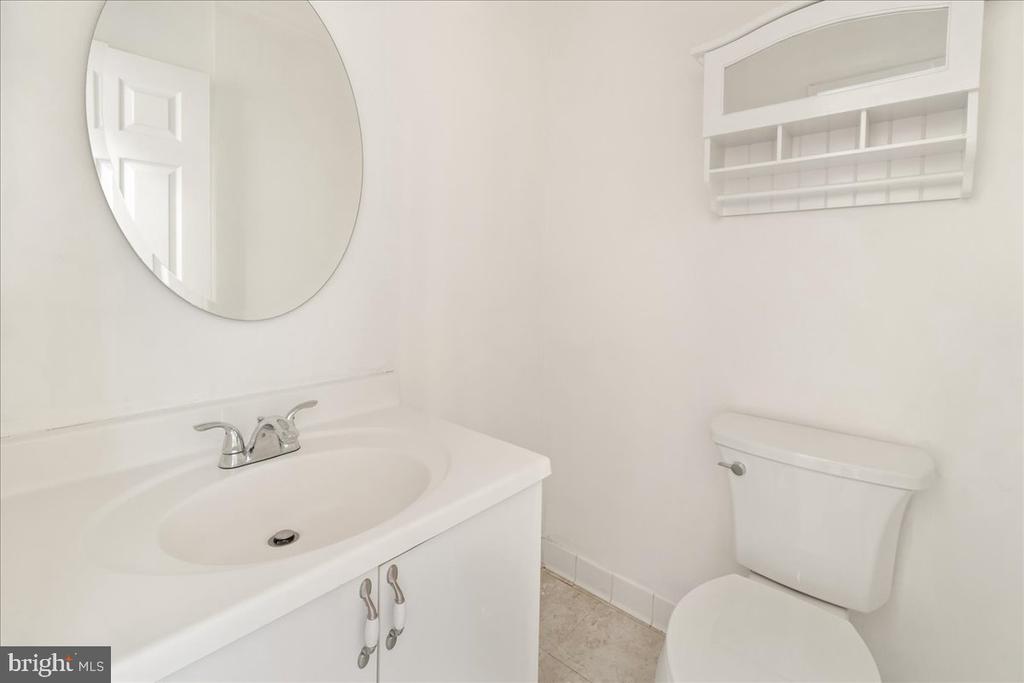 5476 CEDAR LANE C-3