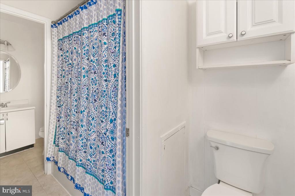 5476 CEDAR LANE C-3
