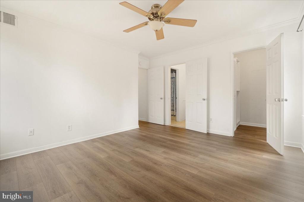 5476 CEDAR LANE C-3