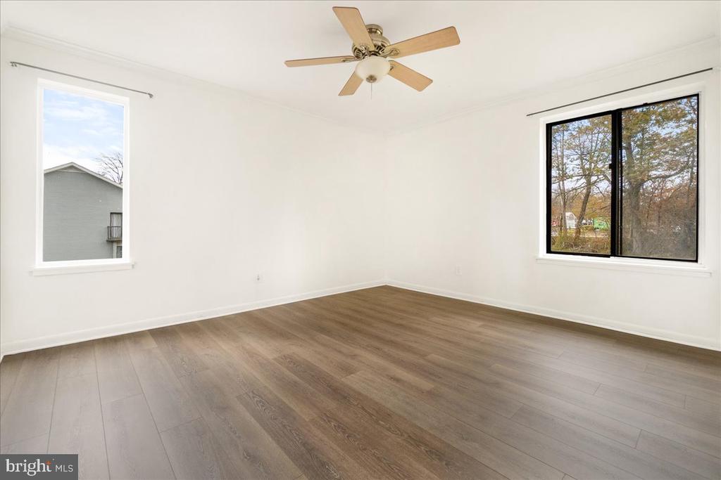 5476 CEDAR LANE C-3