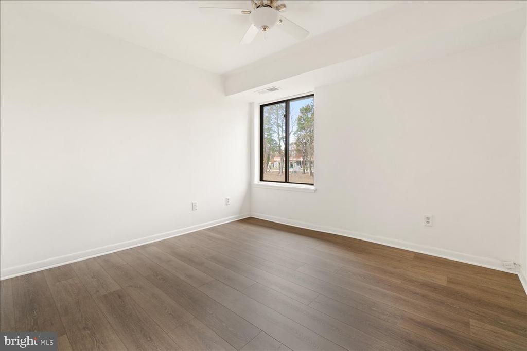 5476 CEDAR LANE C-3