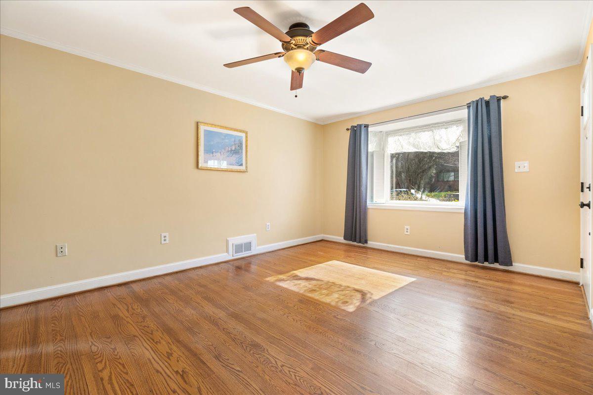 10026 BRUNETT AVENUE