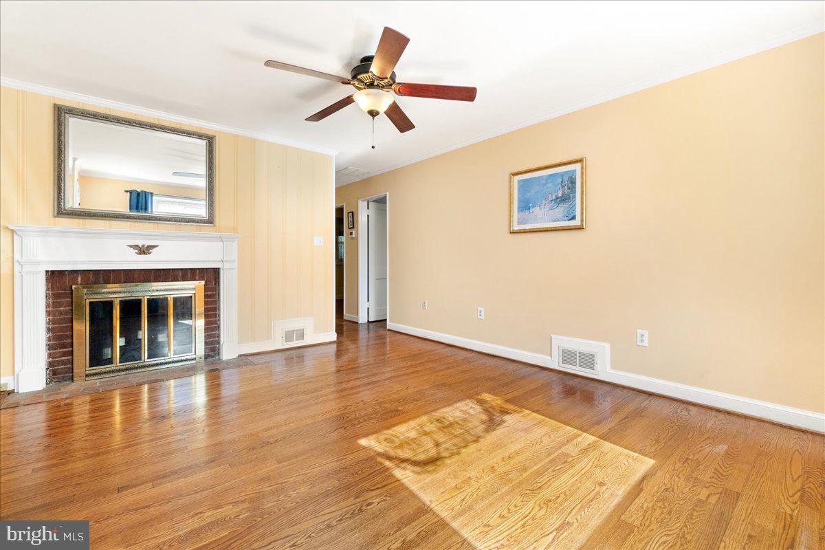 10026 BRUNETT AVENUE