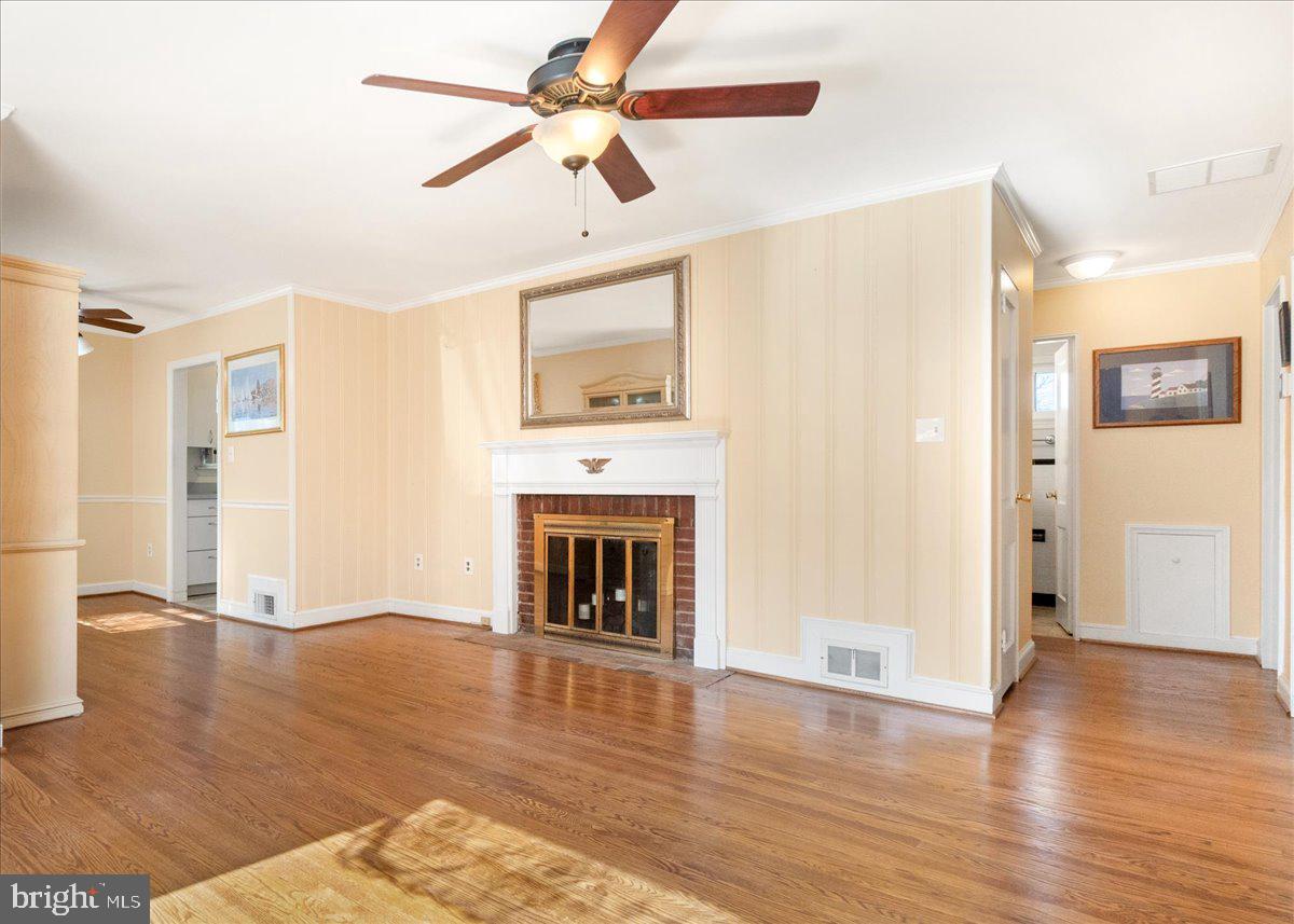 10026 BRUNETT AVENUE