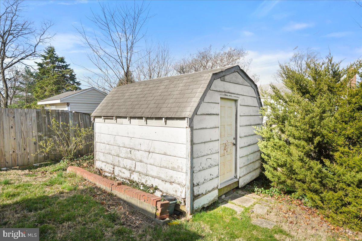 10026 BRUNETT AVENUE