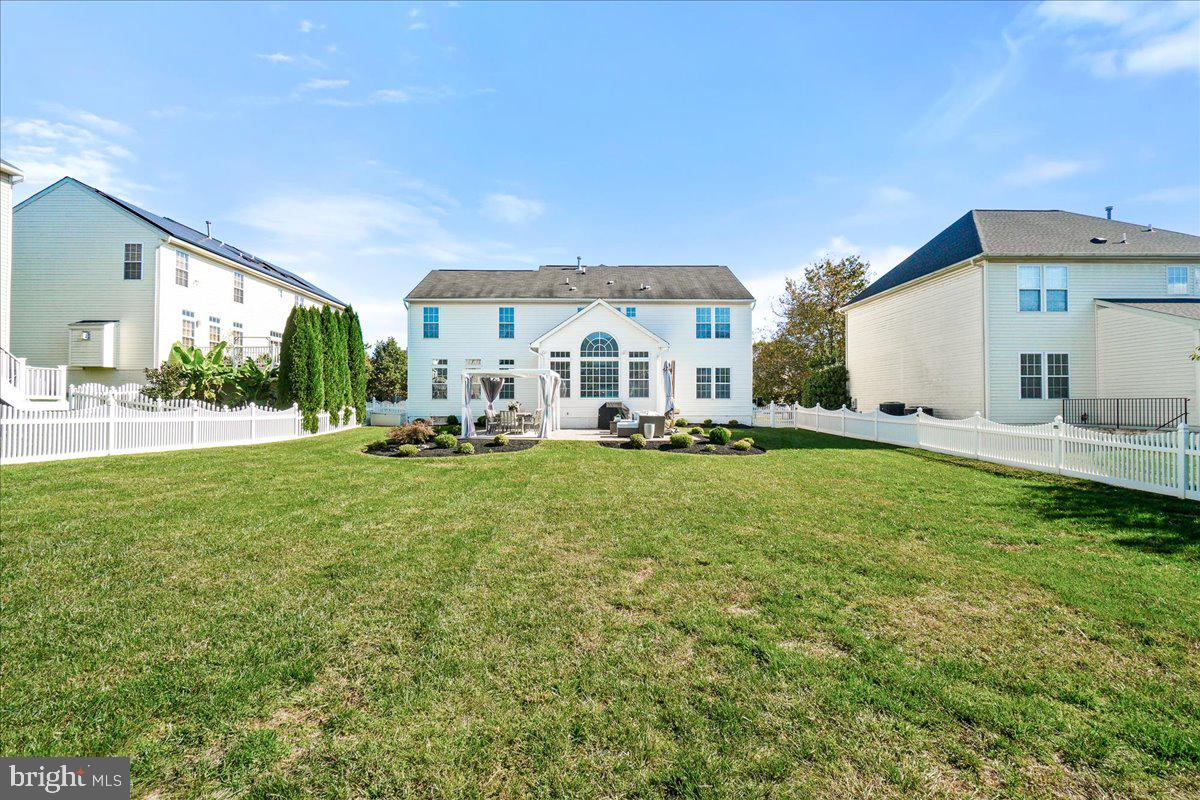 18306 CLEAR SMOKE ROAD