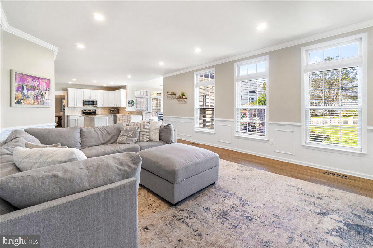 18306 CLEAR SMOKE ROAD