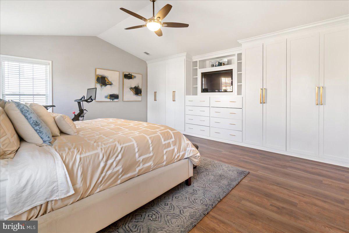 18306 CLEAR SMOKE ROAD