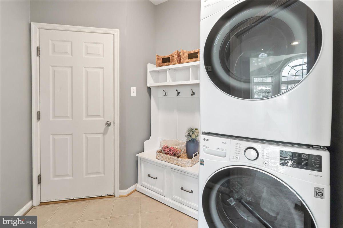 18306 CLEAR SMOKE ROAD