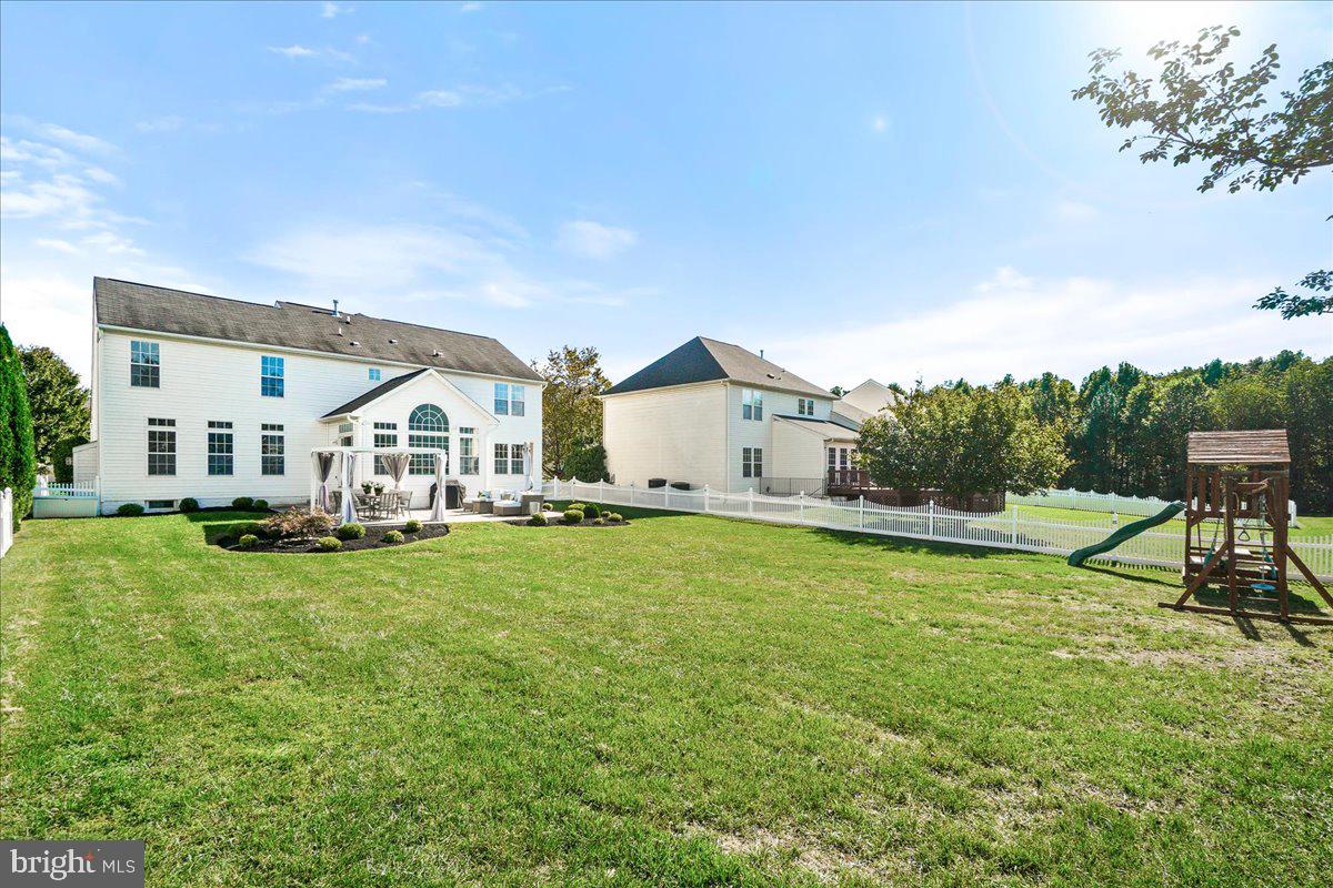 18306 CLEAR SMOKE ROAD