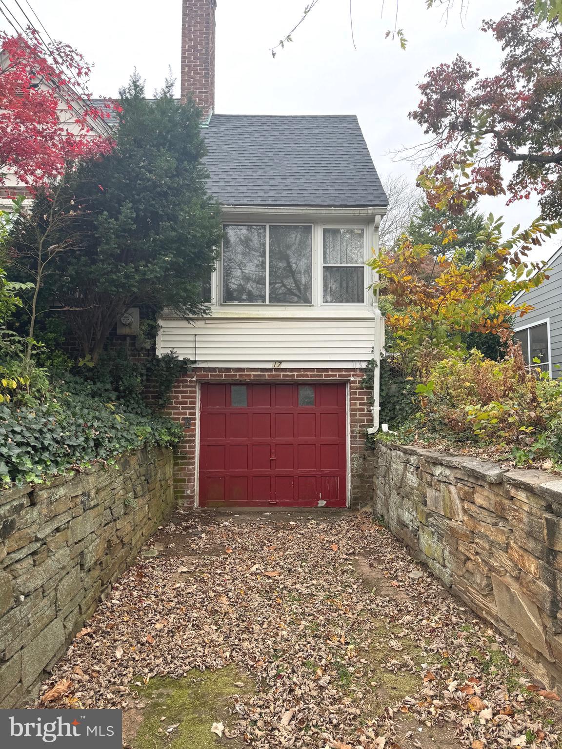 617 GREENBRIER DRIVE