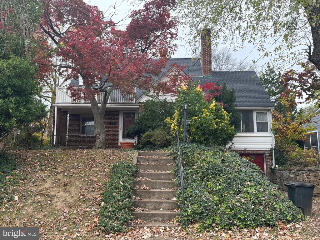 617 GREENBRIER DRIVE