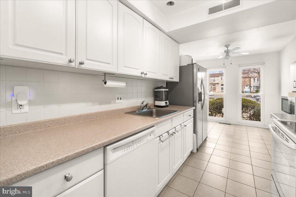 7135 MILL RUN DRIVE 14-3