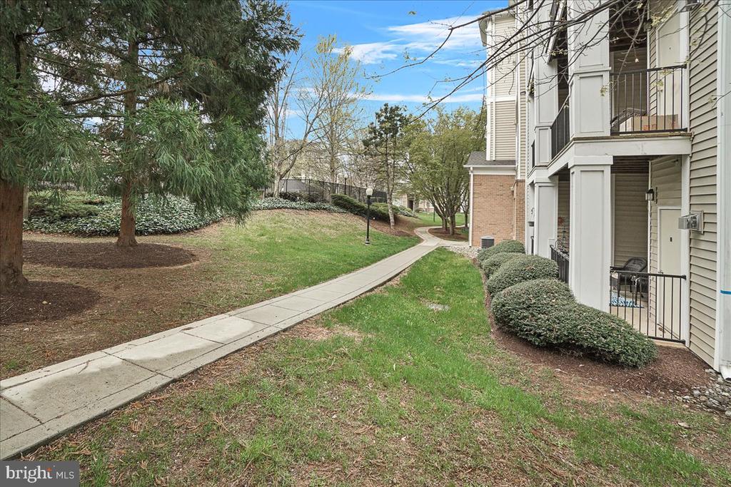 19617 GALWAY BAY CIRCLE 402