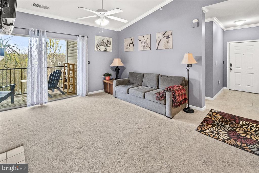 19617 GALWAY BAY CIRCLE 402