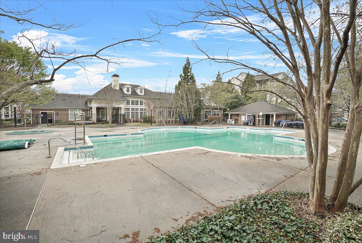 19617 GALWAY BAY CIRCLE 402