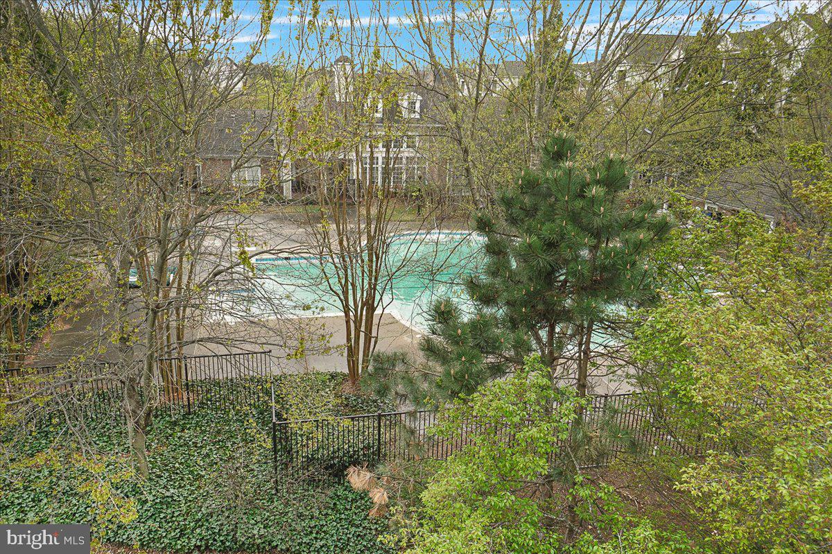 19617 GALWAY BAY CIRCLE 402