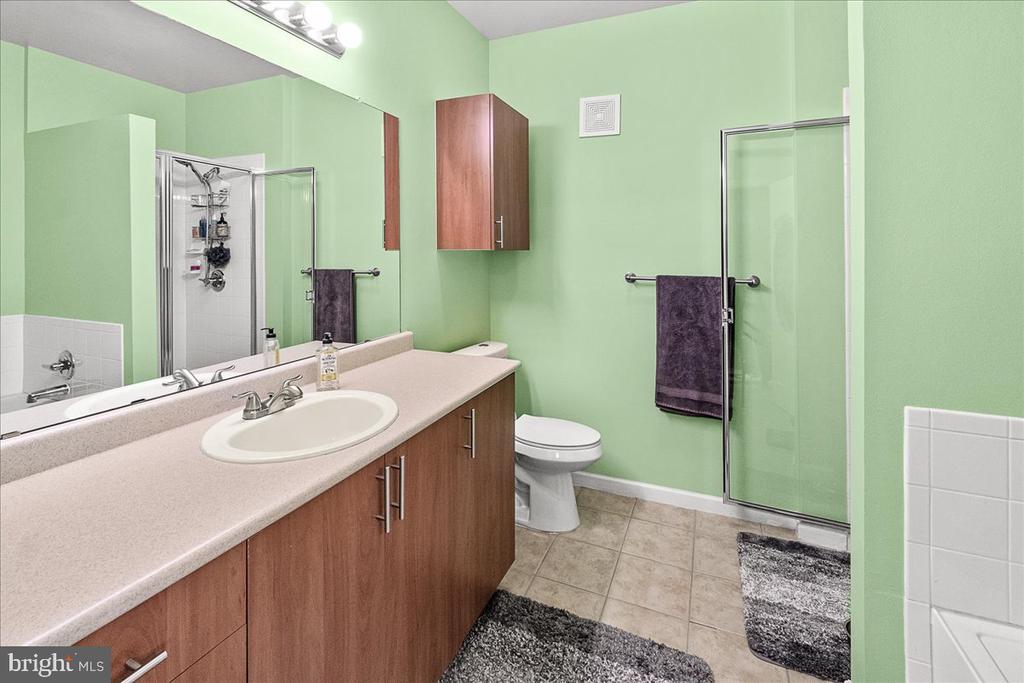 19617 GALWAY BAY CIRCLE 402