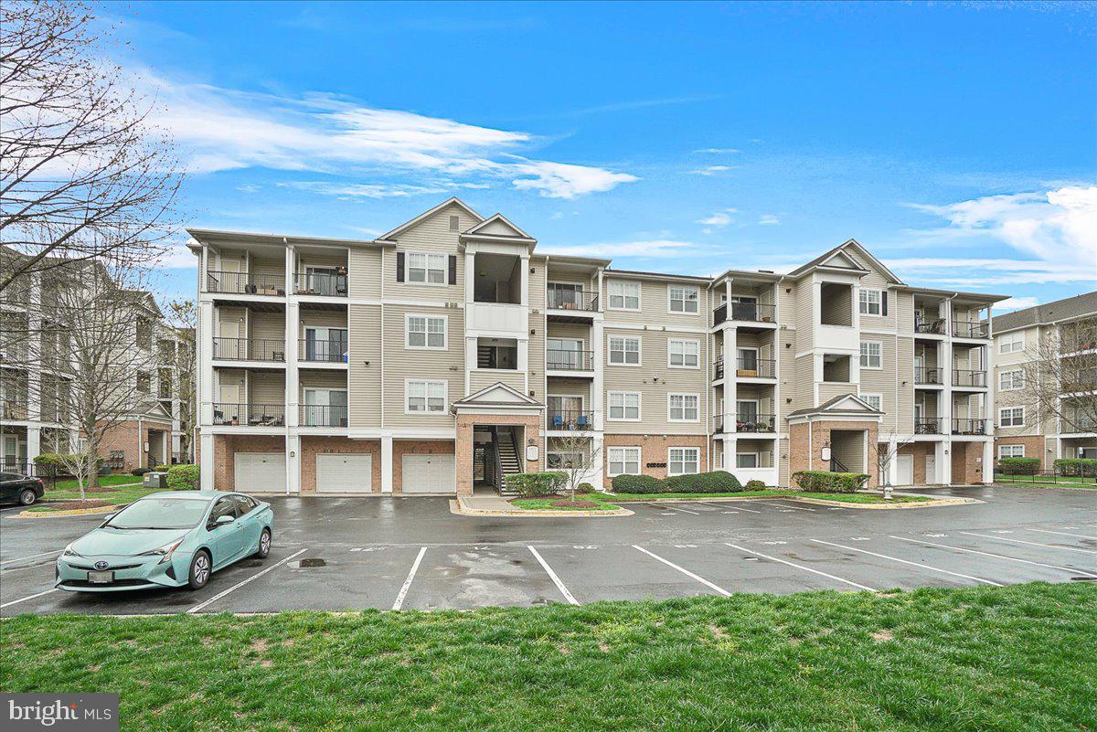 19617 GALWAY BAY CIRCLE 402