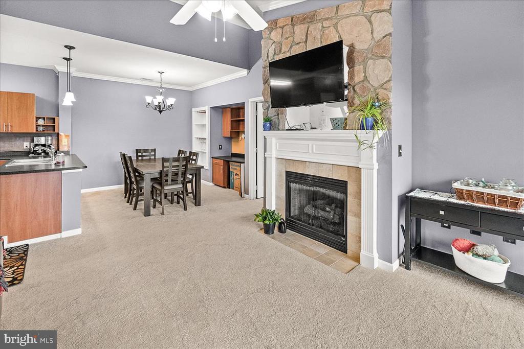 19617 GALWAY BAY CIRCLE 402