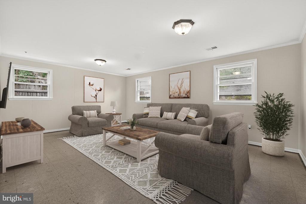 14208 LONDON LANE