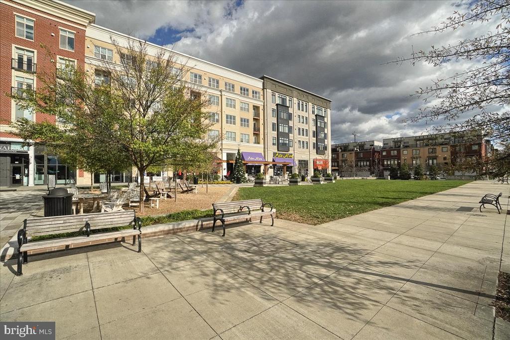 111 TIMBERBROOK LANE Unit: 102