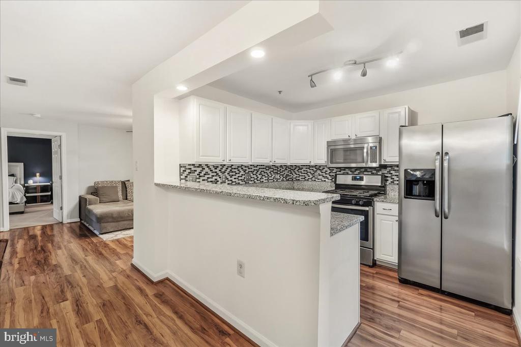 111 TIMBERBROOK LANE Unit: 102