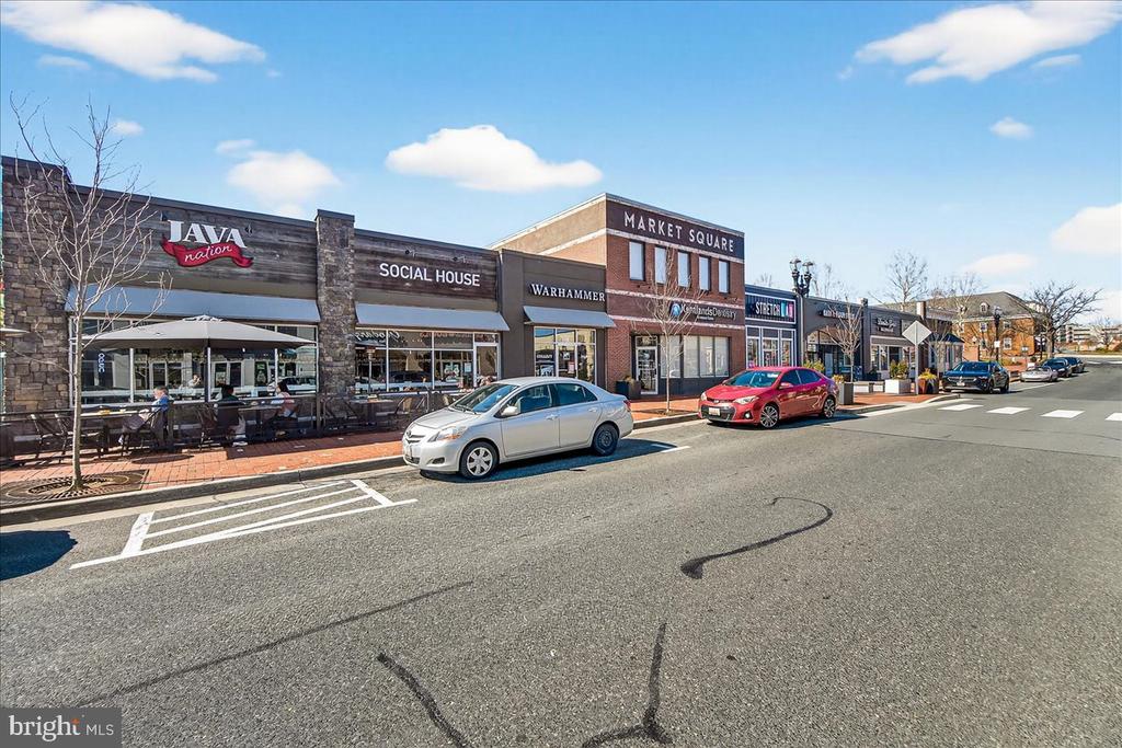 111 TIMBERBROOK LANE Unit: 102