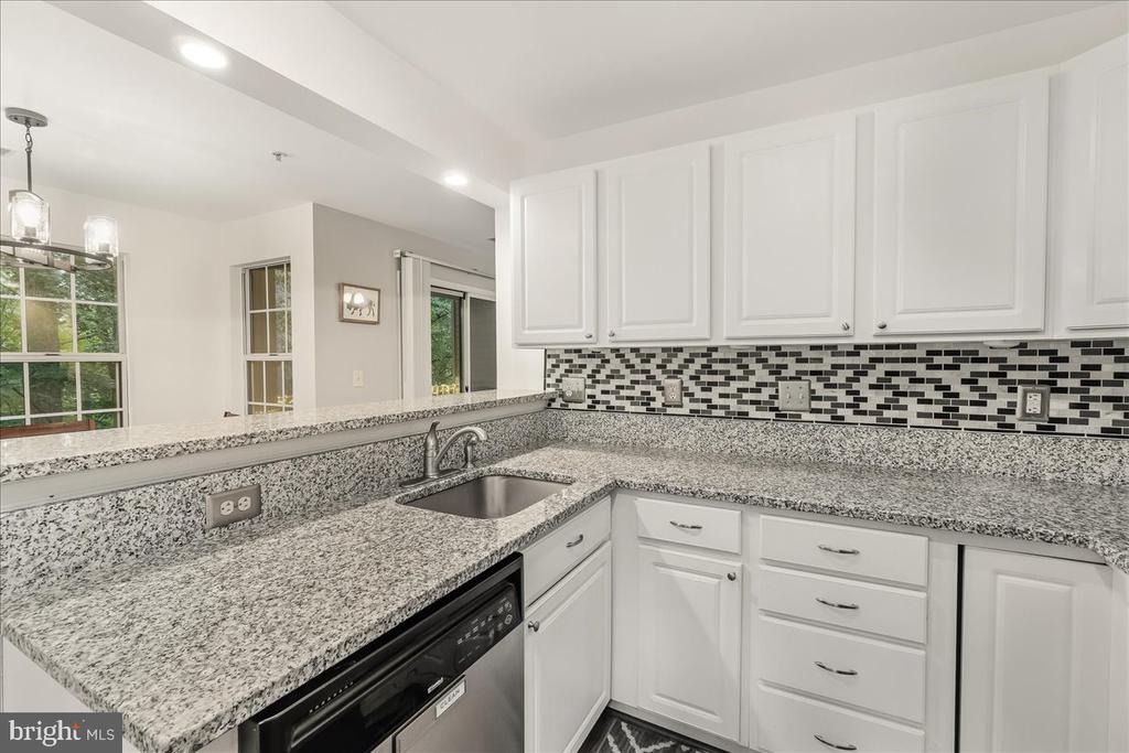 111 TIMBERBROOK LANE Unit: 102