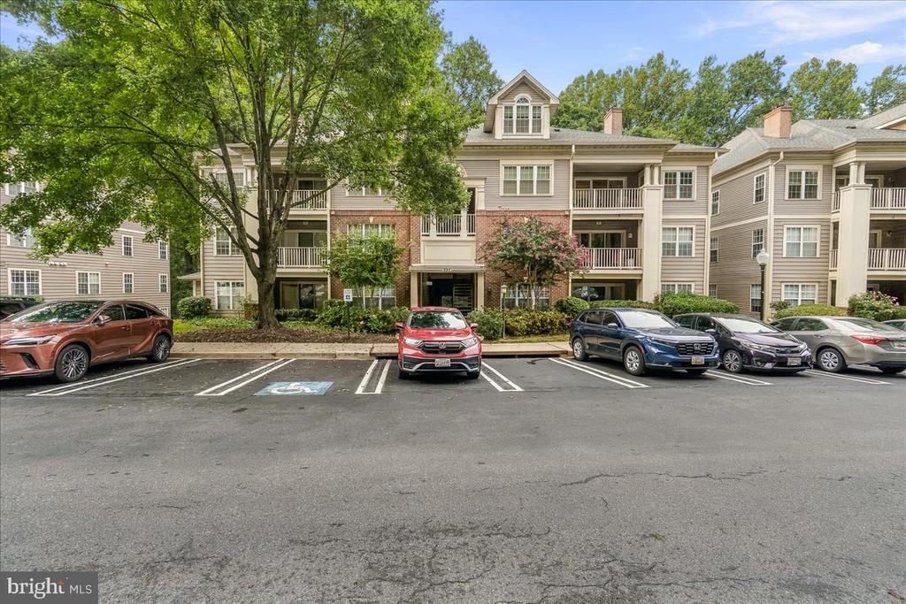 111 TIMBERBROOK LANE Unit: 102