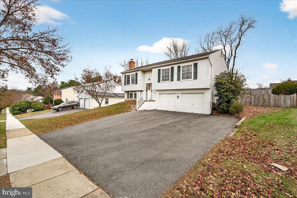 25109 CHIMNEY HOUSE COURT