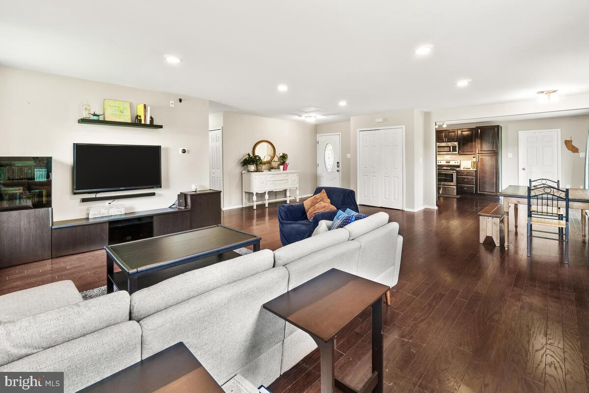 15721 PRESSWICK LANE