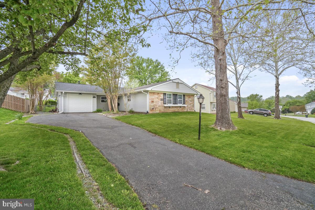 15721 PRESSWICK LANE