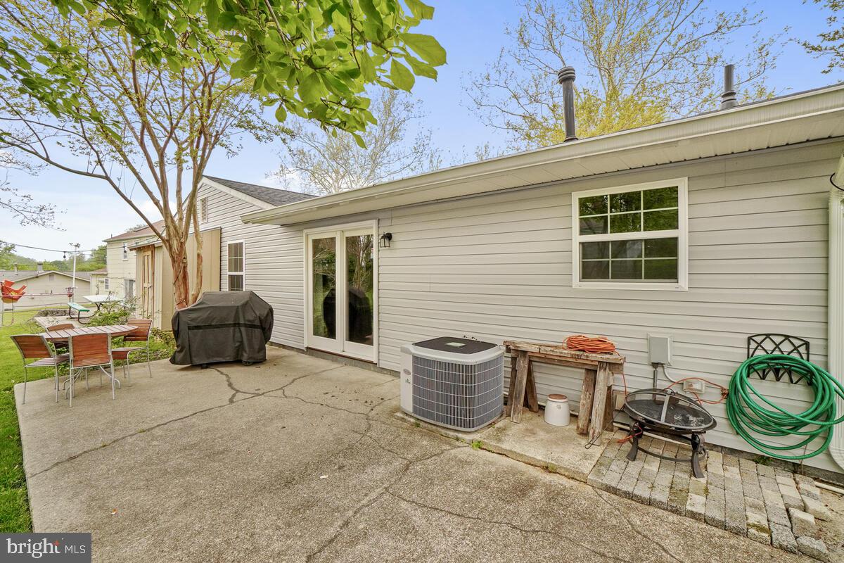 15721 PRESSWICK LANE