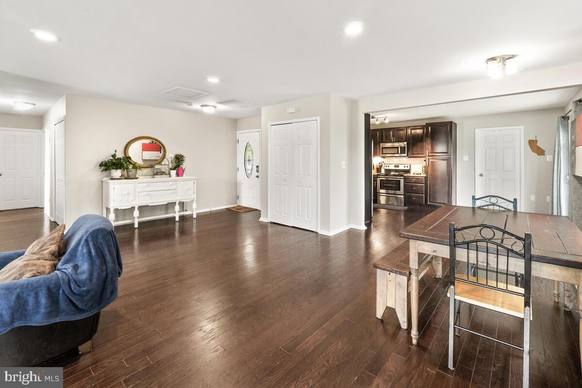 15721 PRESSWICK LANE