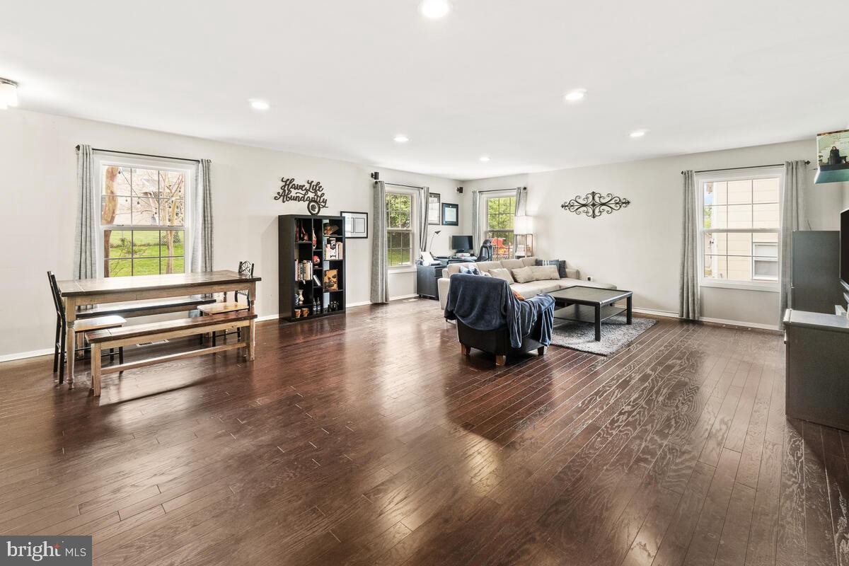 15721 PRESSWICK LANE