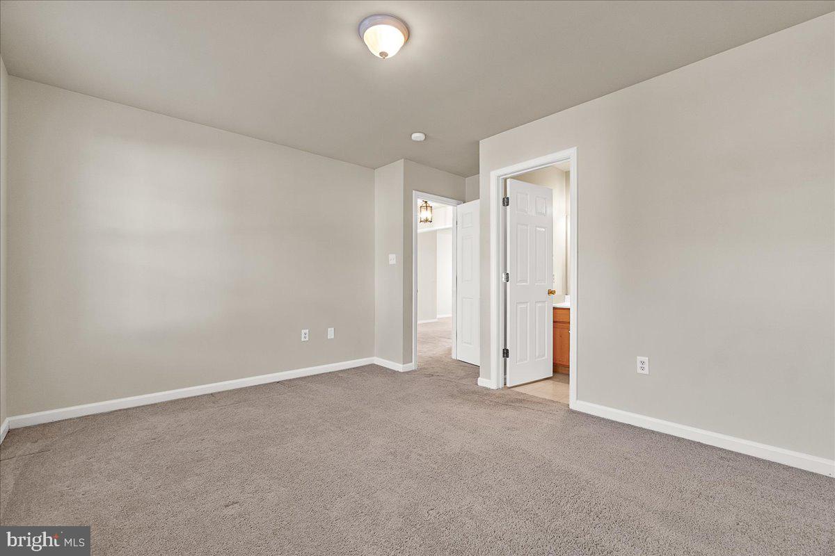 10222 SADDLEBROOKE LANE