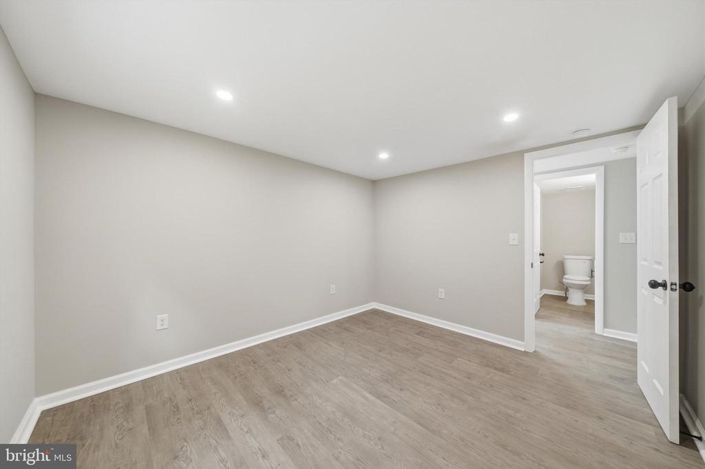 2911 KAETZEL ROAD