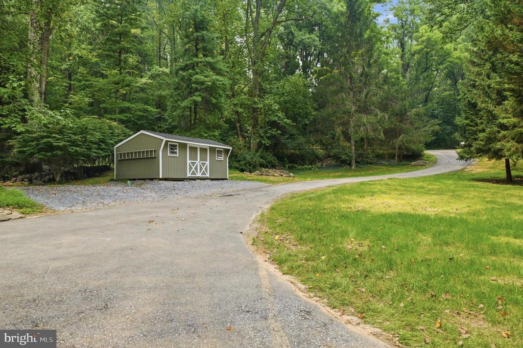 2911 KAETZEL ROAD