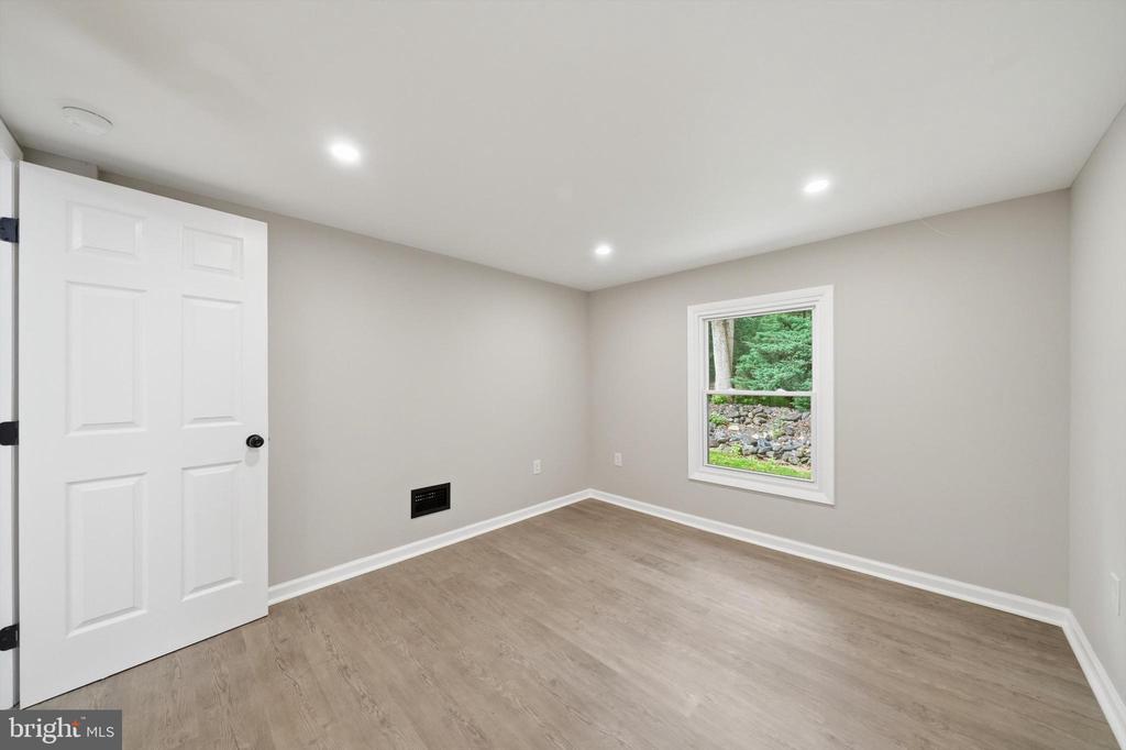 2911 KAETZEL ROAD
