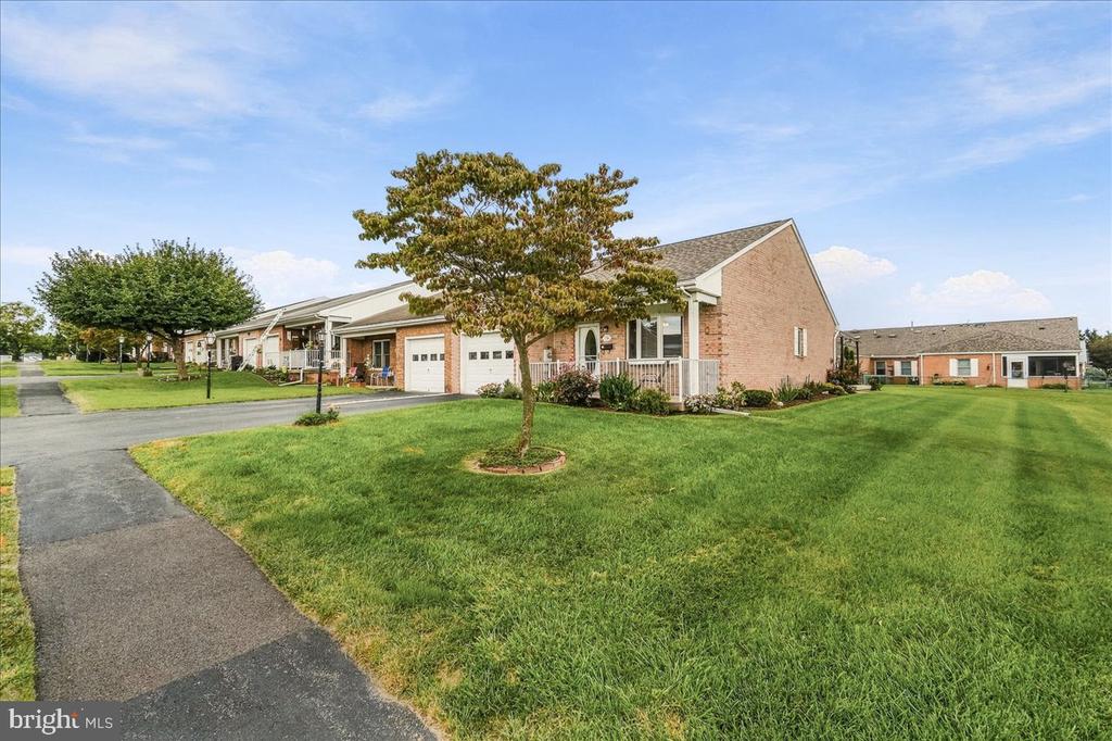 118 SUNFLOWER DRIVE