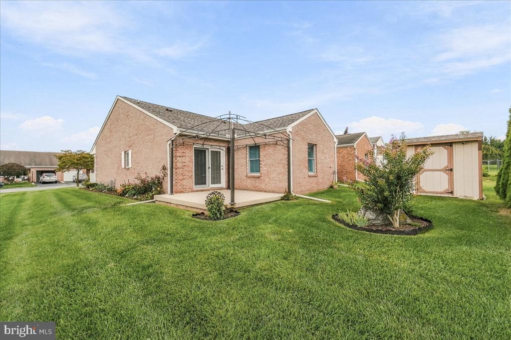 118 SUNFLOWER DRIVE