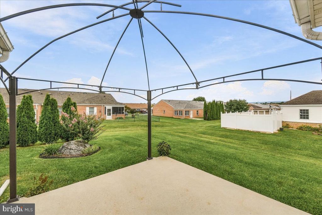 118 SUNFLOWER DRIVE