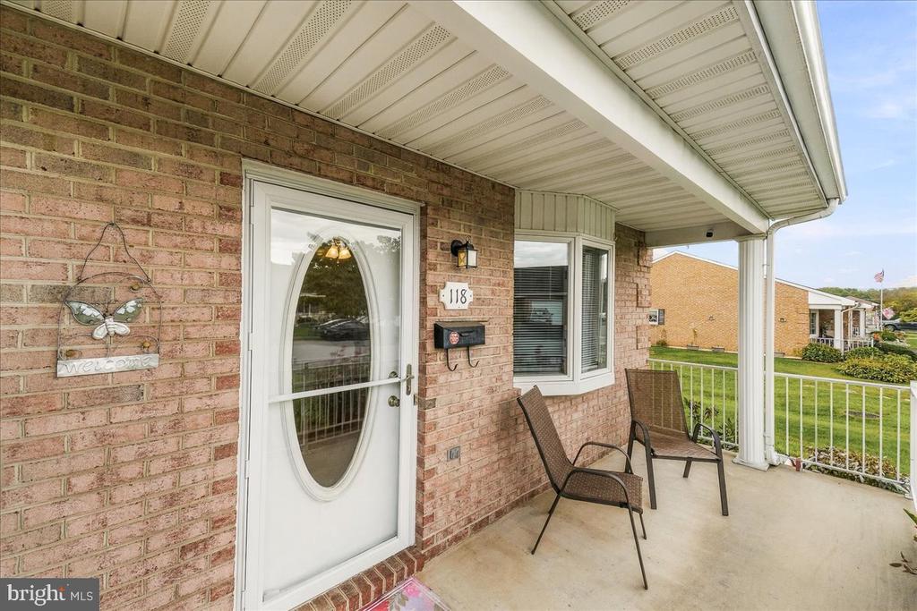 118 SUNFLOWER DRIVE