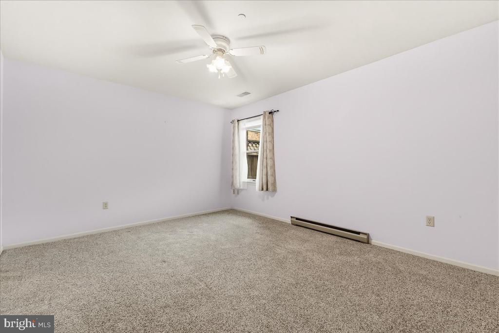 118 SUNFLOWER DRIVE