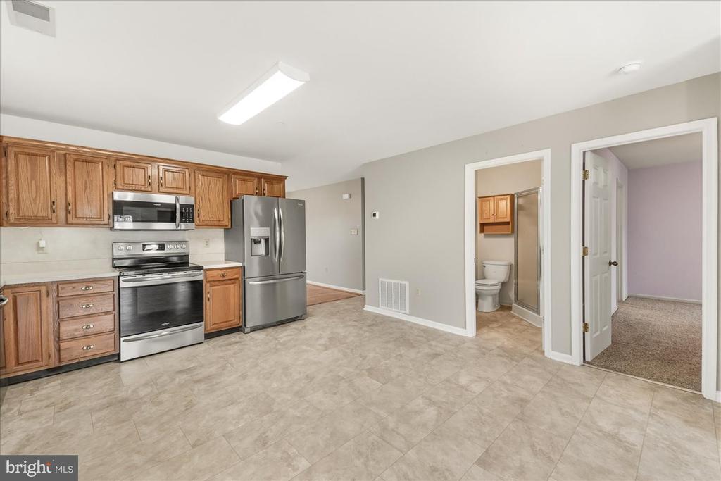 118 SUNFLOWER DRIVE