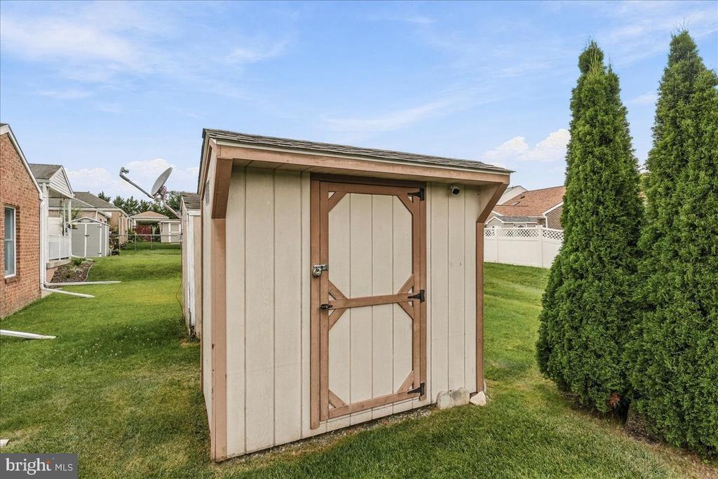118 SUNFLOWER DRIVE