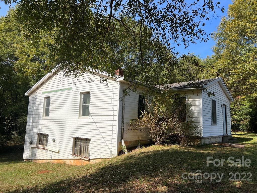 912 Skinner Road