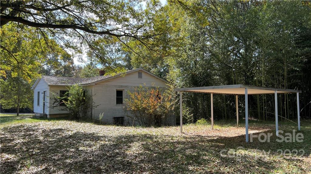 912 Skinner Road