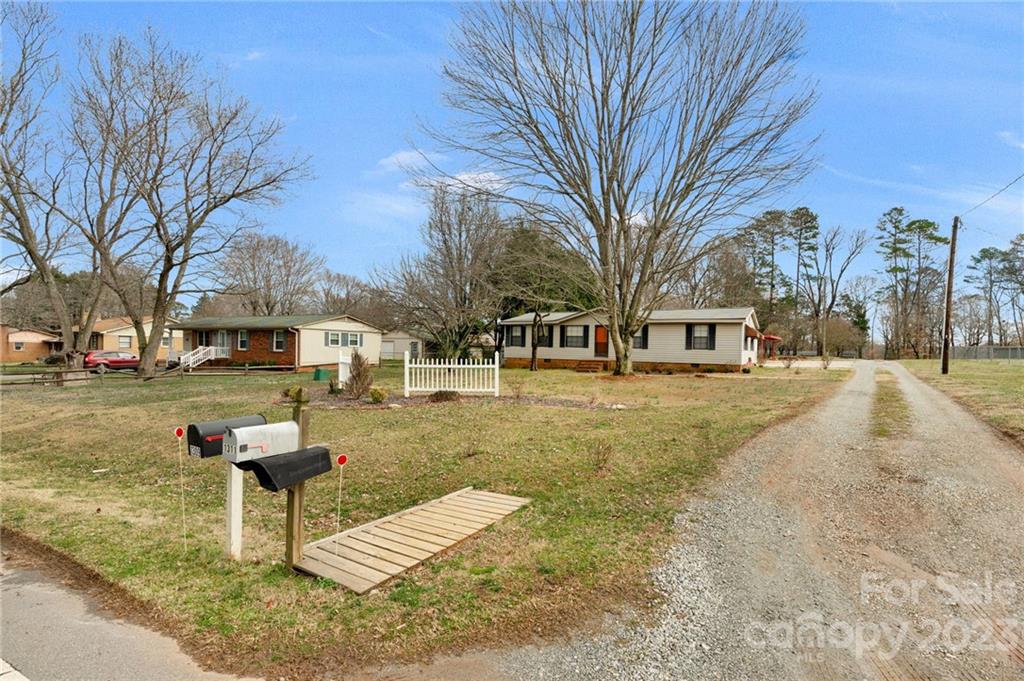 1309 Lane Road